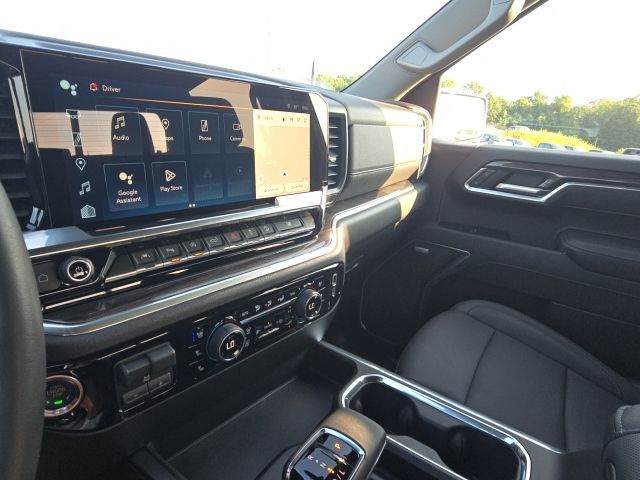 2026 Chevrolet Silverado 1500 LTZ:46645A2A