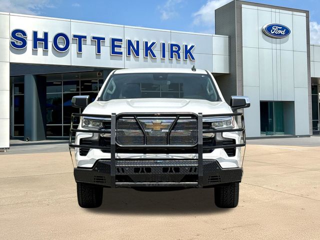 Used 2024 White Chevrolet LT image 2