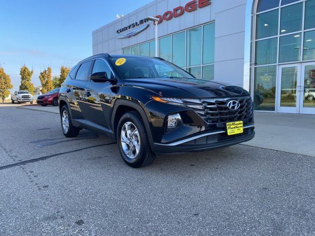 2024 Hyundai Tucson SEL - Black Pearl exterior view 3