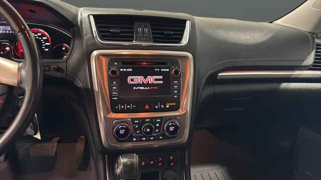 Used 2014 White Diamond Clearcoat GMC Denali image 13
