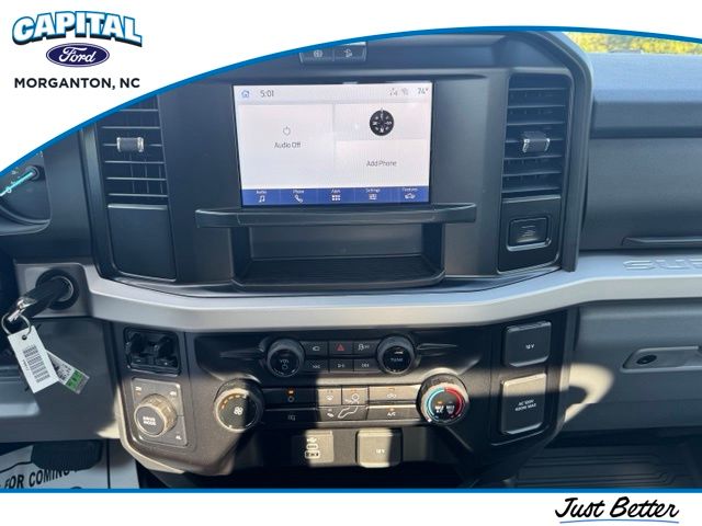 New 2027 Silver Ford XLT image 24