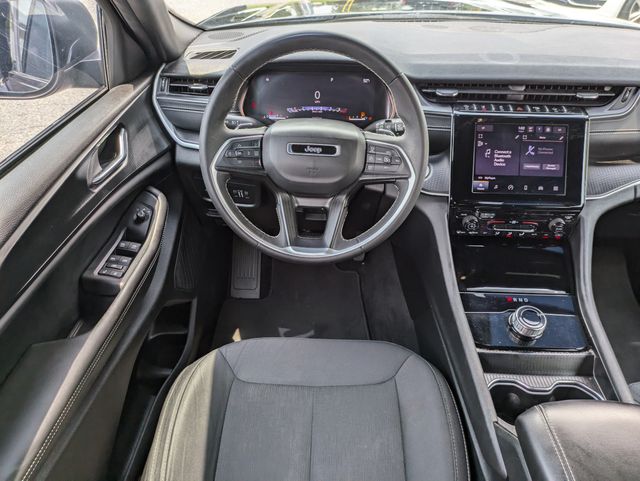2024 Jeep Grand Cherokee L Laredo 4x4