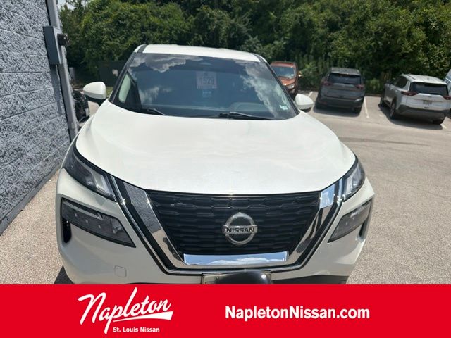 Pearl White Tricoat 2021 Nissan Rogue SUV / Crossover Front-Wheel Drive Continuously Variable Transmission