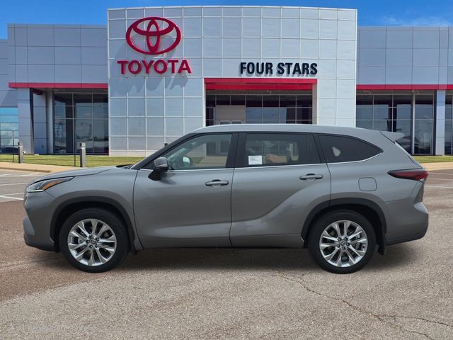 Heavy Metallic 2026 Toyota Highlander Limited AWD SUV / Crossover All-Wheel Drive 8-Speed Automatic