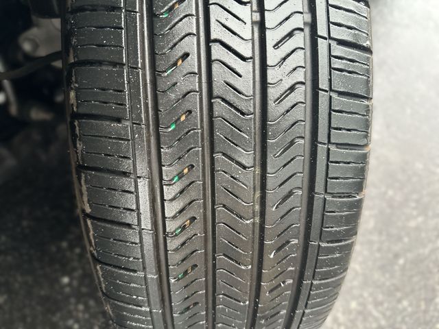 Used 2025  Mitsubishi ES image 11