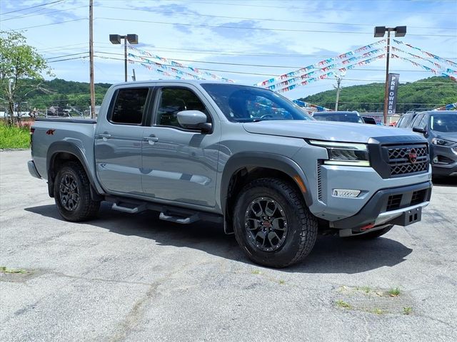 2023 Nissan Frontier PRO-4X Crew Cab 4WD