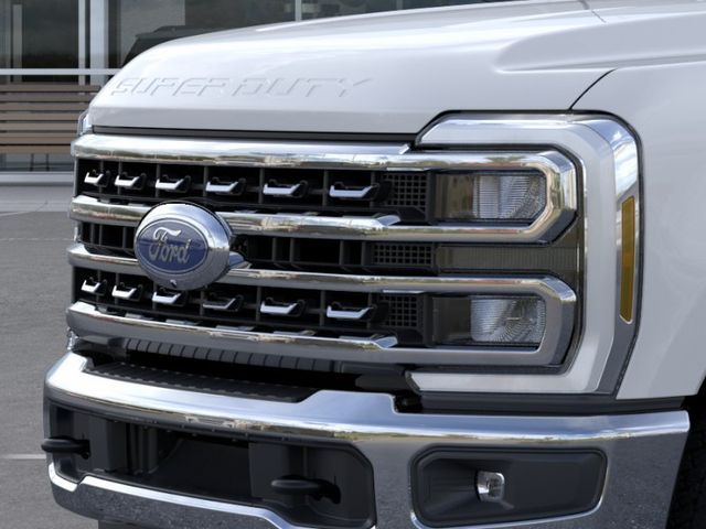 New 2026 Oxford White Ford XLT image 17