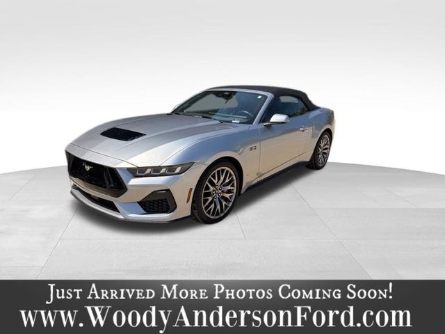 Iconic Silver Metallic 2025 Ford Mustang Convertible Rear-Wheel Drive Automatic