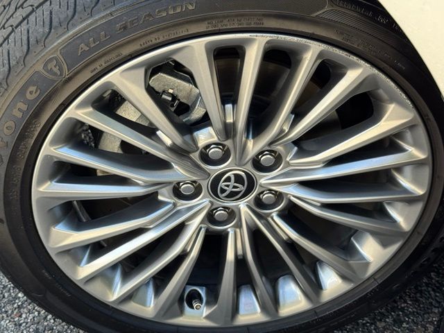 Used 2022 Toyota Avalon Hybrid Sedan