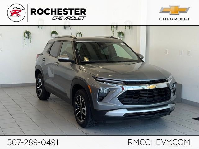Sterling Gray Metallic 2025 Chevrolet Trailblazer SUV / Crossover Four-Wheel Drive 9-Speed Automatic