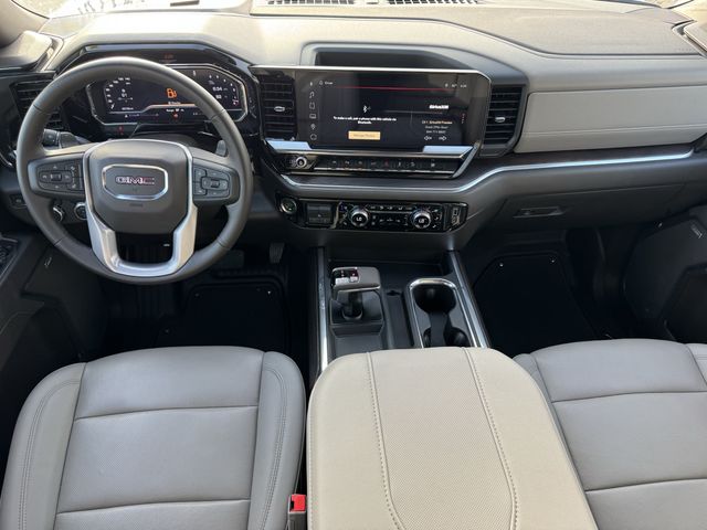2025 GMC Sierra 1500 SLT - 8