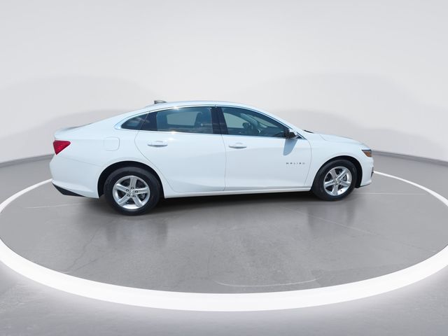 Used 2024 Summit White Chevrolet LS image 9