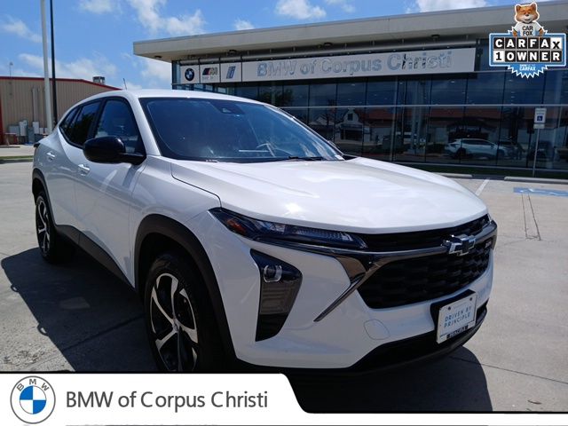 2024 Chevrolet Trax RS with 1RS FWD