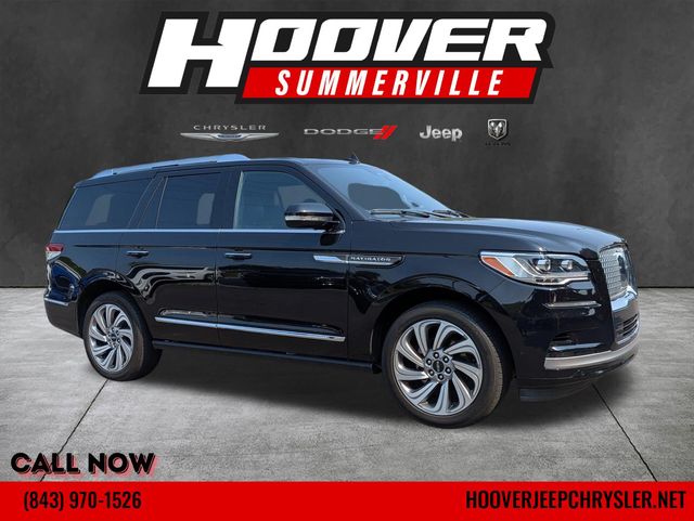 Infinite Black Metallic Clearcoat 2023 Lincoln Navigator SUV / Crossover Four-Wheel Drive Automatic