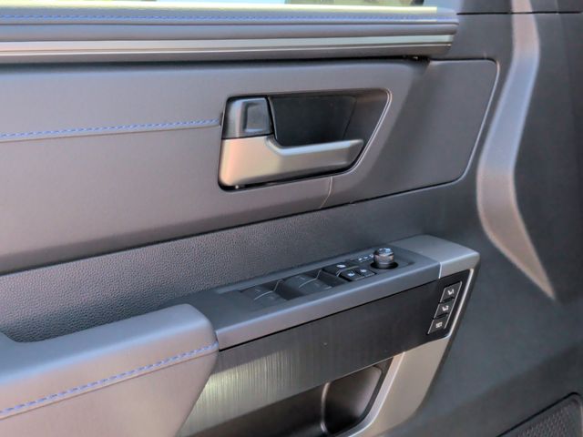 2026 Toyota Tundra Platinum - Photo 11