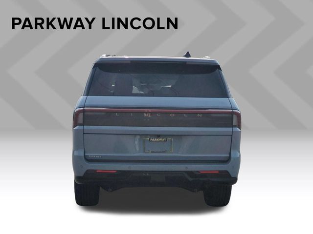 Used 2026 Gray Lincoln Reserve image 4