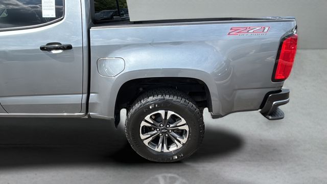 Used 2022 Gray Chevrolet Z71 image 37