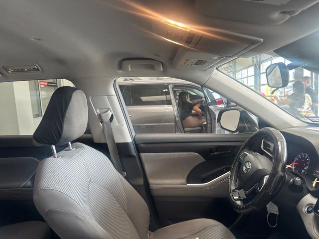 2021 Toyota Highlander L Gray at North Houston Mitsubishi