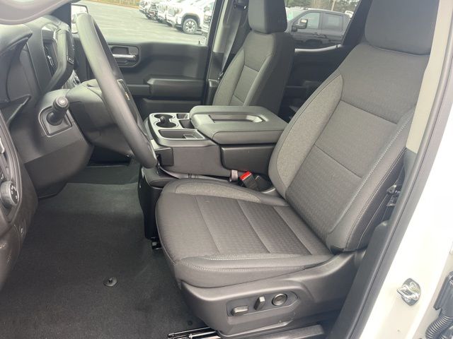 2026 Chevrolet Silverado 1500 Custom:45220