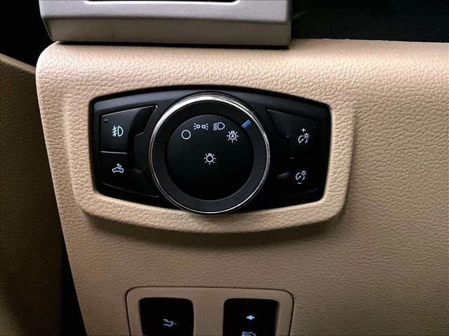 2019 Ford F-250SD Lariat White at Phil Fitts Ford