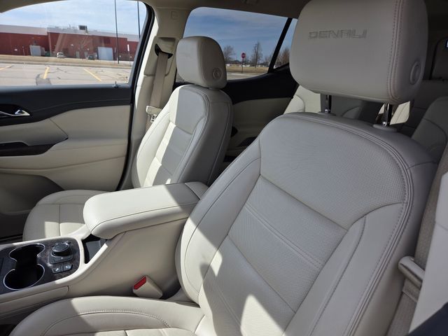2023 GMC Acadia AWD Denali