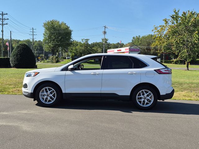 Used 2024 White Ford SEL image 10
