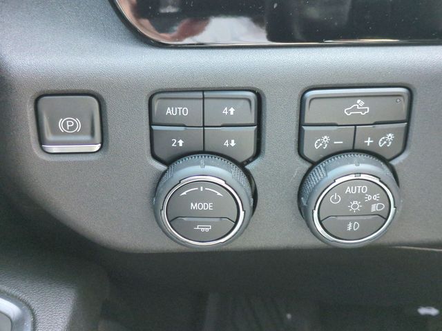 Used 2023 White Chevrolet RST image 21
