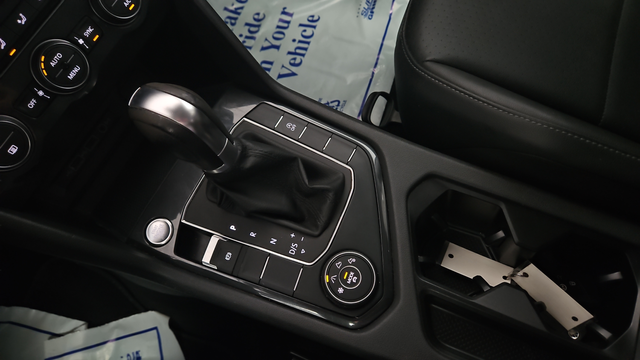 Used 2019 Stone Blue Metallic Volkswagen 2.0T SE image 19