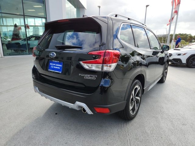 2024 Subaru Forester Touring 11