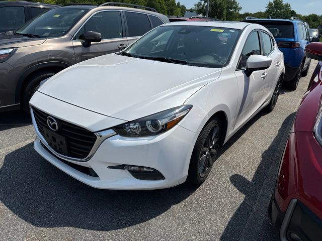 Snowflake White Pearl Mica 2018 Mazda MAZDA3 Hatchback Front-Wheel Drive 6-Speed Automatic