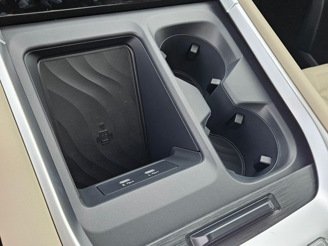 New 2026 Black Nissan Platinum image 24