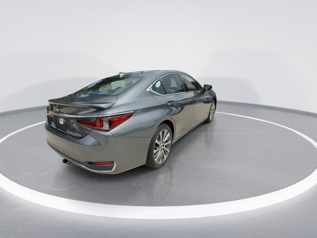 2019 Lexus ES - $23,898