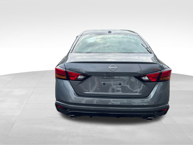 2025 Gun Metallic Nissan Altima SR FWD Sedan