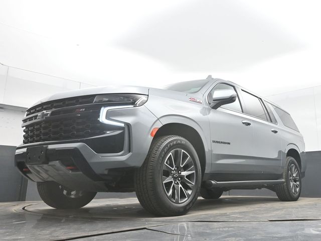Used 2023 Gray Chevrolet Z71 image 48
