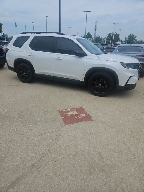 Platinum White Pearl 2025 Honda Pilot SUV / Crossover All-Wheel Drive Automatic