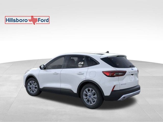 2025 Oxford White Ford Escape Active FWD SUV