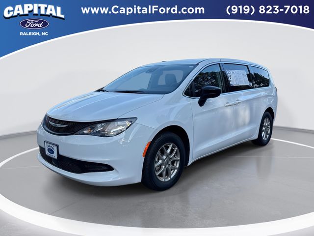 Bright White Clearcoat 2024 Chrysler Voyager LX FWD Minivan Front-Wheel Drive 9-Speed Automatic