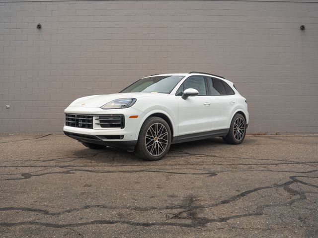 White 2024 Porsche Cayenne SUV / Crossover All-Wheel Drive 8-Speed Automatic