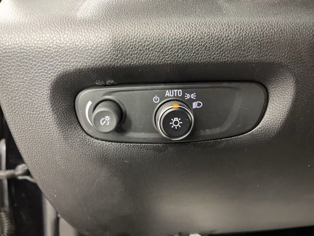 2022 Mosaic Black Metallic Chevrolet Traverse LT Leather AWD SUV