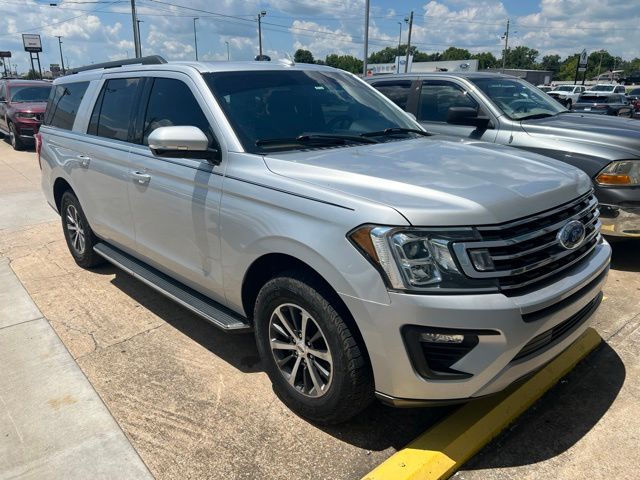 Used 2018 Silver Ford XLT image 2