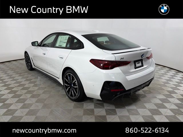 New 2026 White BMW xDrive40 image 5