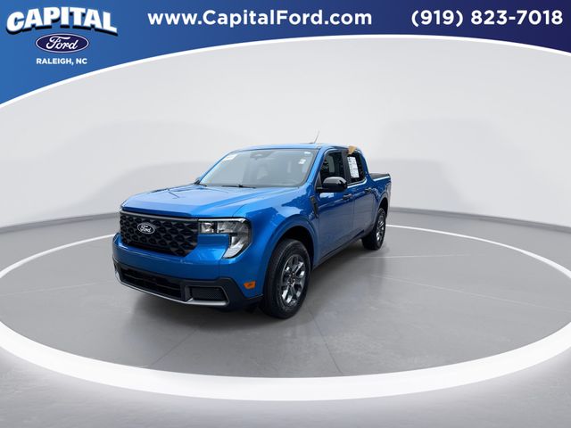 Used 2025 Blue Ford XLT image 4