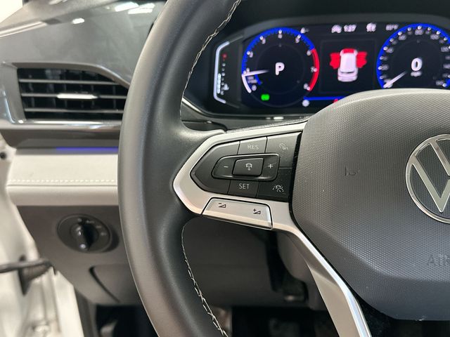 2023 Volkswagen Taos 1.5T SEL - 8