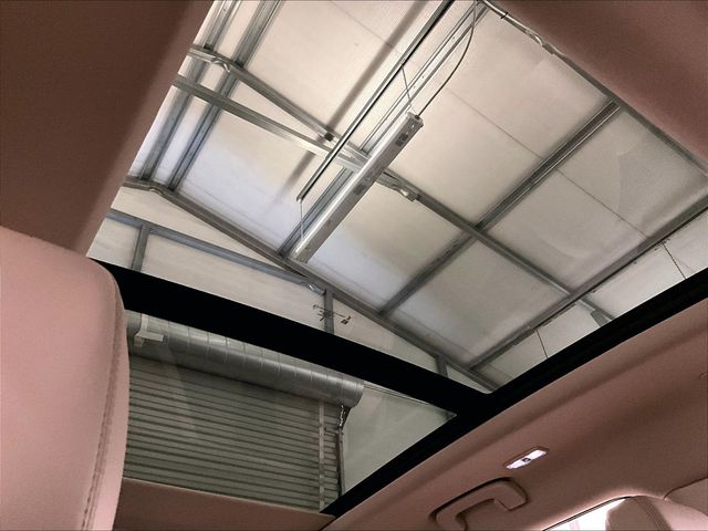 2023 Lincoln Aviator Reserve White at Phil Fitts Ford