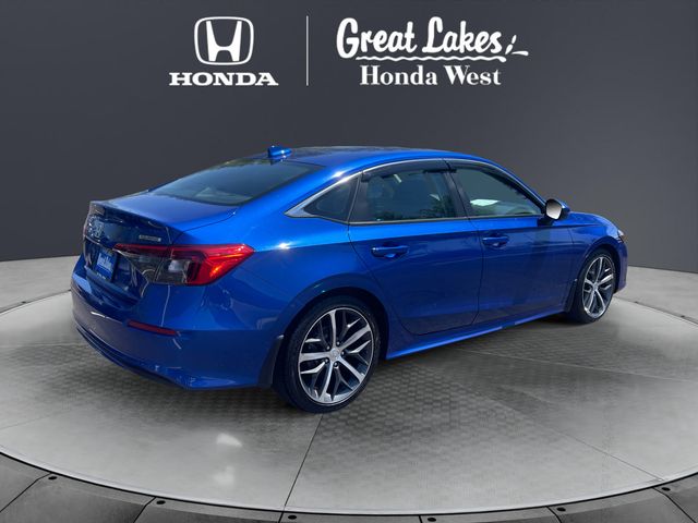 View vehicle photo 5