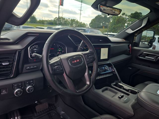 Used 2024 White GMC AT4 image 17