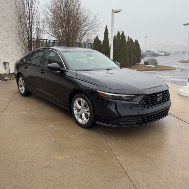 Crystal Black Pearl 2025 Honda Accord LX FWD Sedan Front-Wheel Drive Continuously Variable Transmission