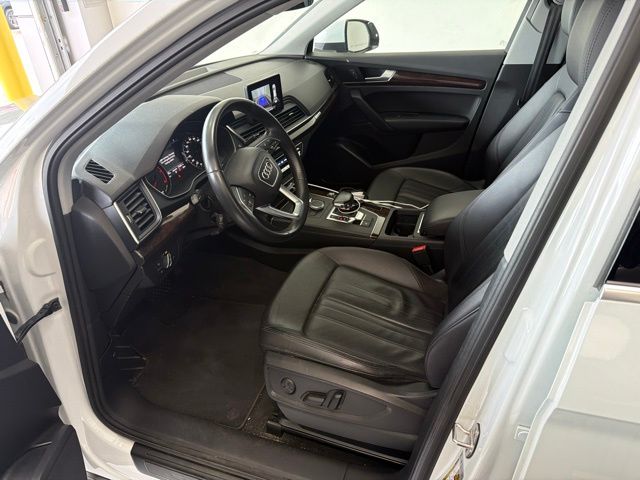 2019 Audi Q5 2.0T Prestige  at Genesis of Spring