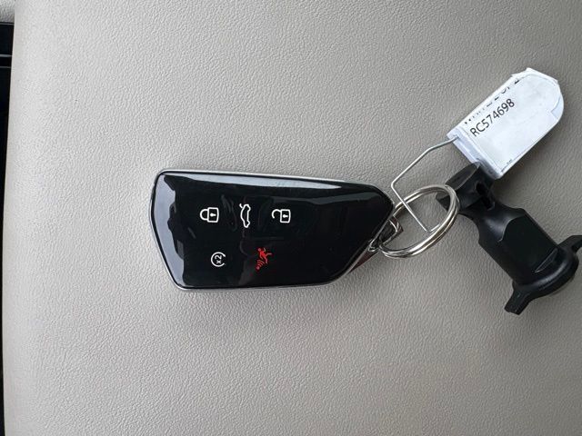 Used 2024 Volkswagen Atlas SUV