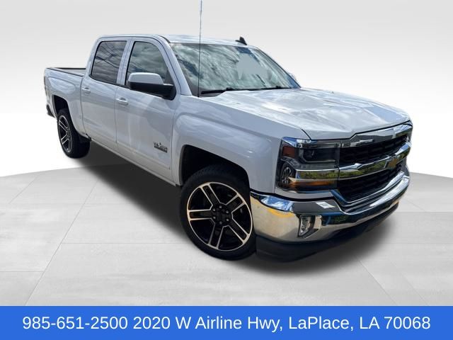 Summit White 2018 Chevrolet Silverado 1500 LT Crew Cab RWD Pickup Truck 4X2 6-Speed Automatic Overdrive